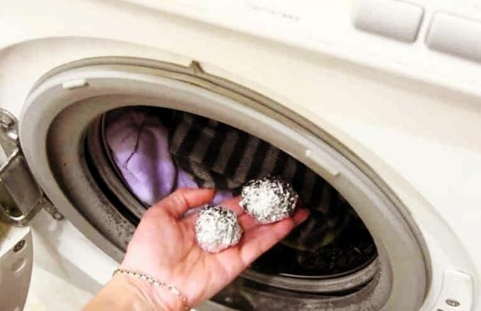 Lo que está en la lavadora poner las bolas de papel de aluminio? | ZikZak