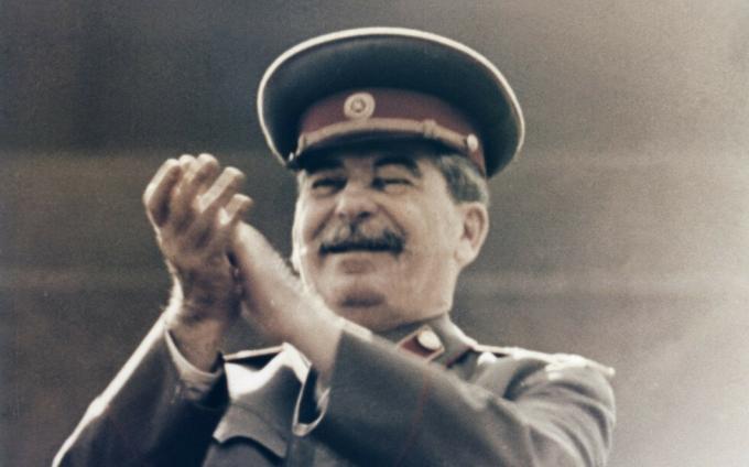 3 chistes duros de Joseph Stalin | ZikZak