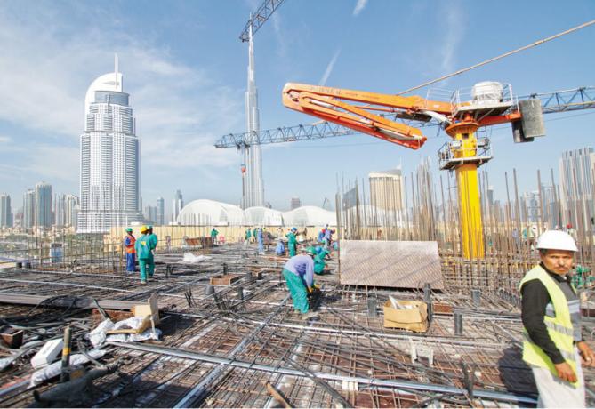refuerzo de proceso en la construcción de un rascacielos en UAE
