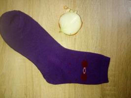 ¿Por qué pongo cebolla en calcetines: 5 razones de aplicaciones