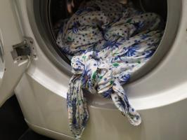 Funda de edredón "come" la ropa en el tiempo de lavado: la mejor solución para solucionar el problema